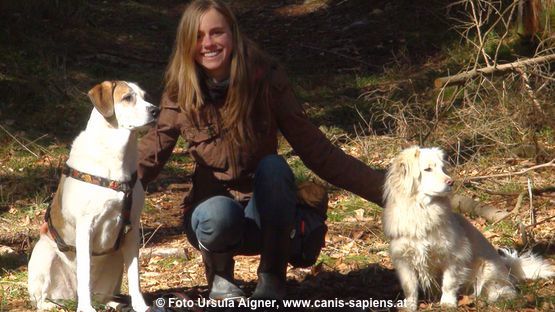 ursula Aigners vorrangiges Ziel ist es, zum gegenseitigen Verständnis zwischen Mensch und Hund beizutragen.